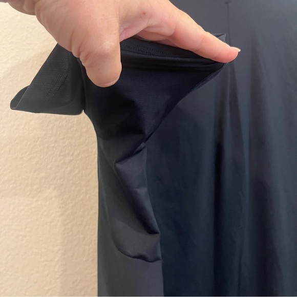 Men’s Lululemon navy blue light weight snap polo shirt fits like medium - Picture 7 of 7